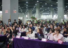 Large audience for the demonstrations at the Guangzhou Int’l Flower Arrangement Show.